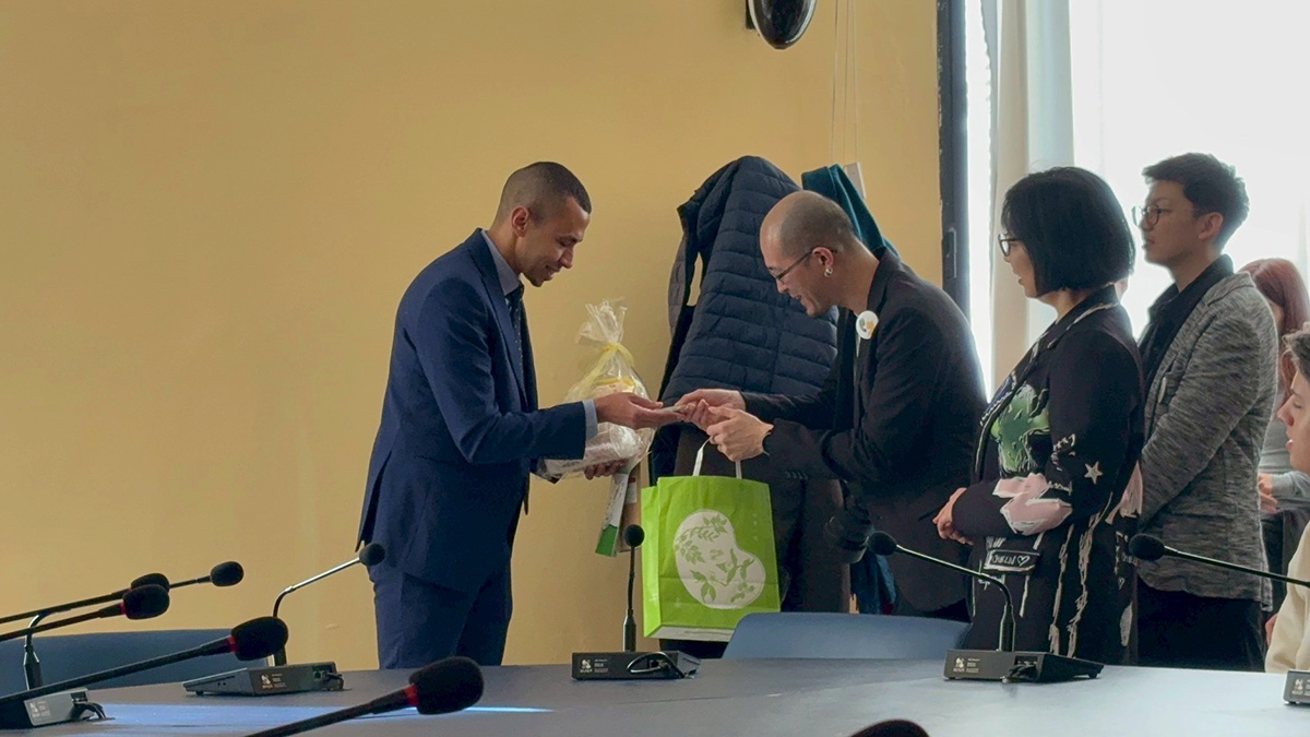 イタリアジェノヴァ市の高校と市役所を訪問してきました